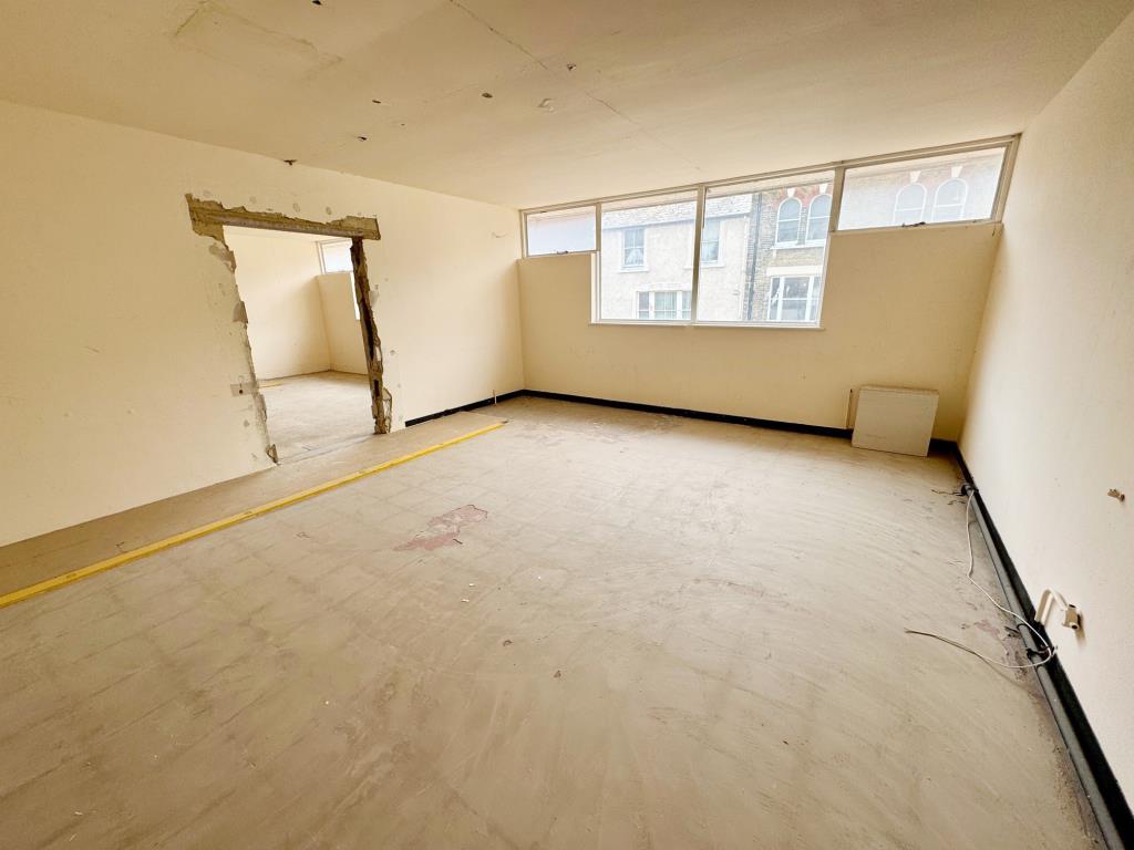 Lot: 92 - UPPER FLOOR WITH PLANNING FOR TWO FLATS - First floor - room 3